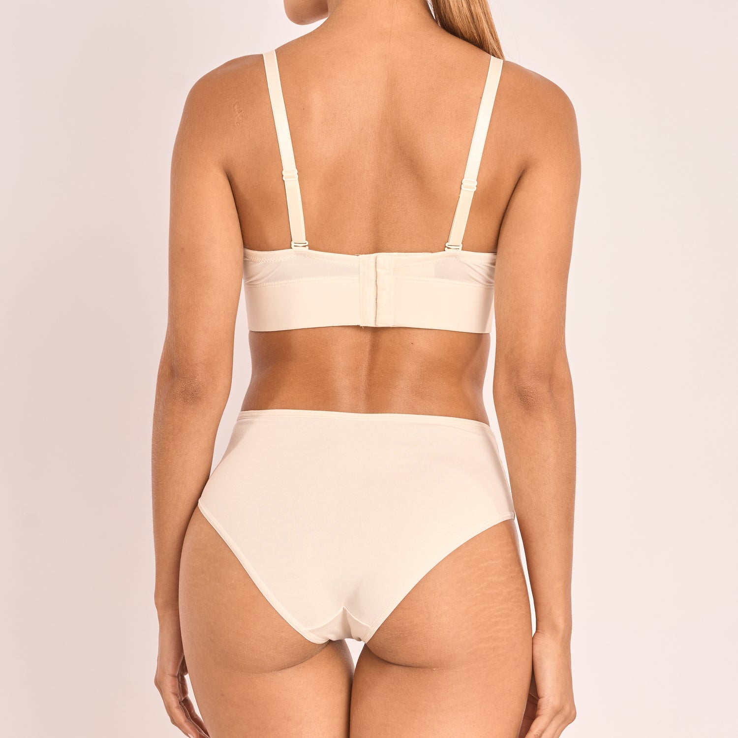 Hipster waist panties